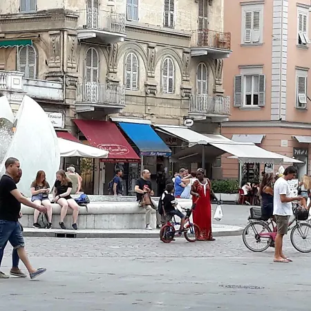 Piazza Garibaldi Lejlighed *