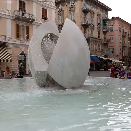 Piazza Garibaldi * La Spezia