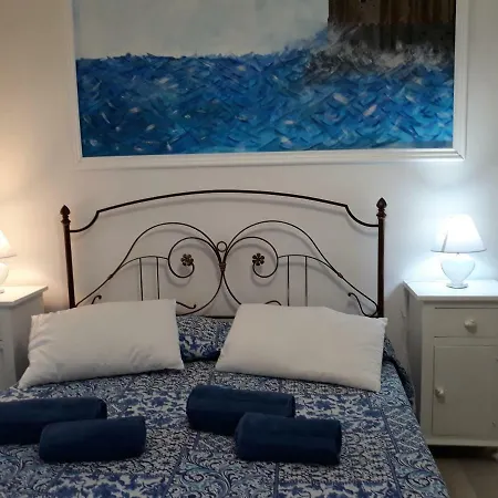 Piazza Garibaldi Apartment